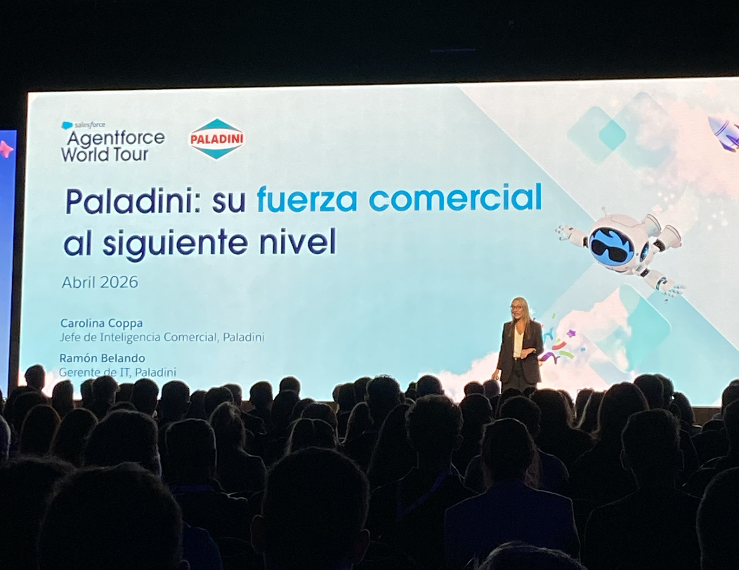 Paladini presentando el caso en Agentforce World Tour